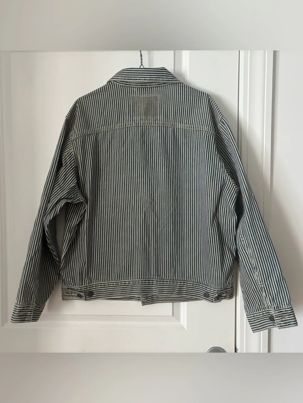 Levi’s Railroad Striped Trucker Jacket - Picture 2 of 7